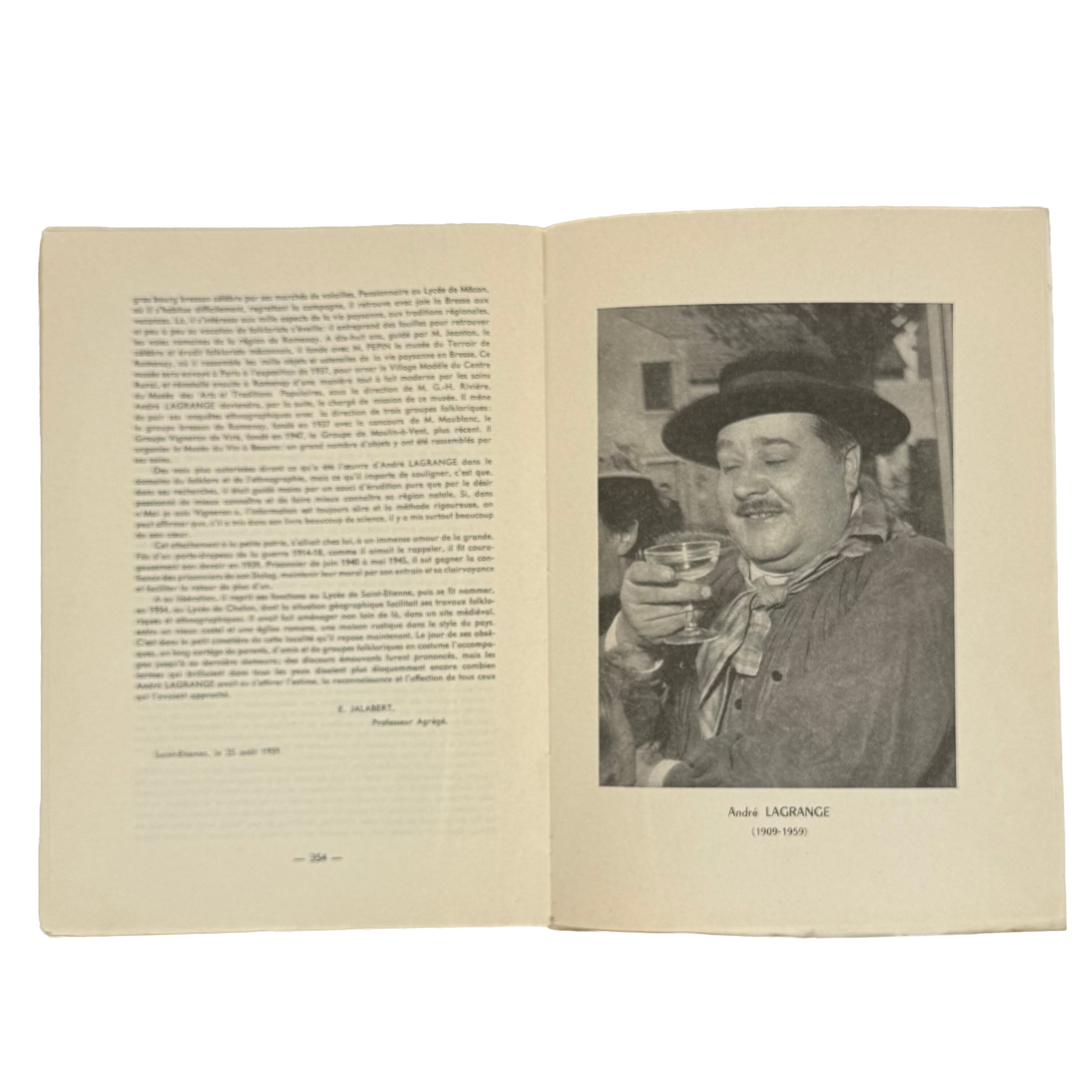 Moi, je suis Vigneron by Lagrange, André: an uncommon visual fragment of the 1960 wine & viticulture text